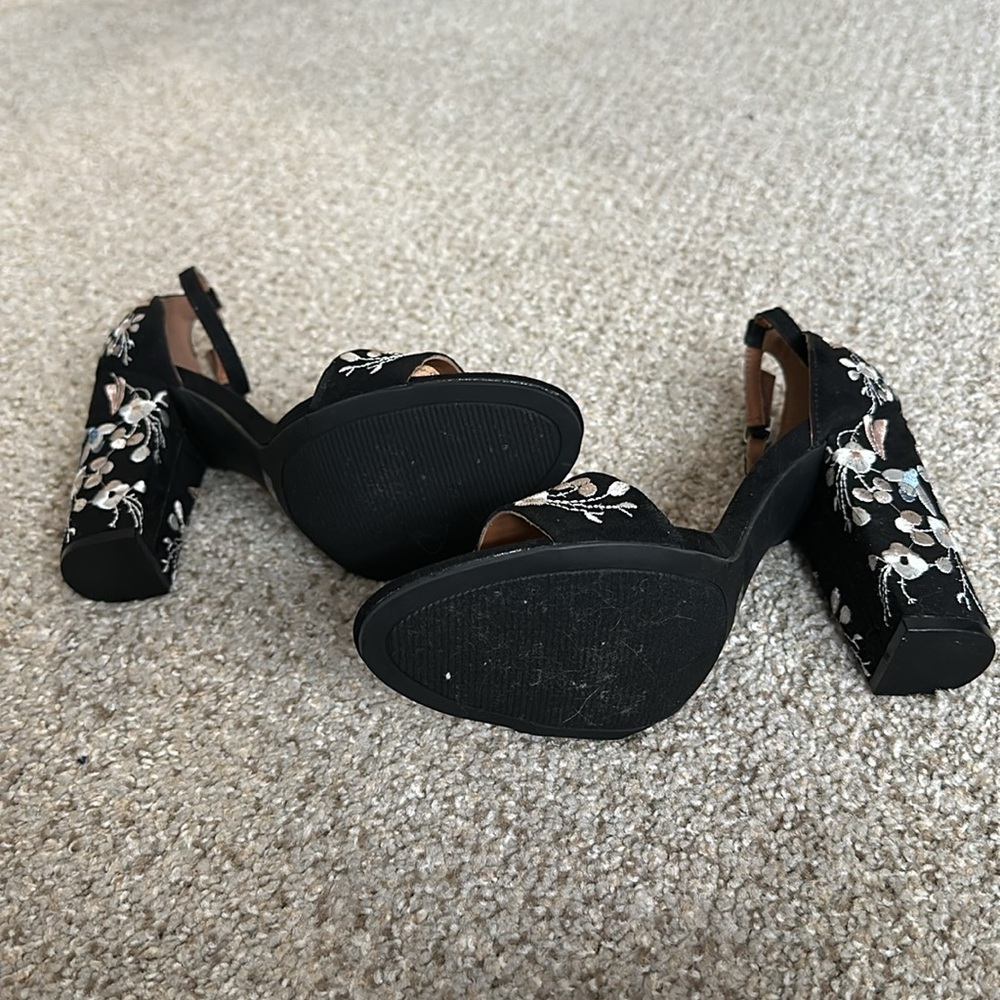 Sugar Embroidered Heels - Picture 2 of 5